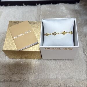 MICHAEL MICHAEL KORS Link Chain Bracelet With Cristal & MK Logo Charms